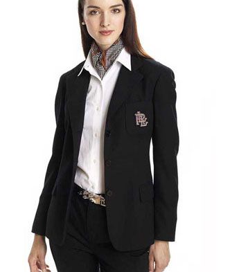 三?？劢浀湔b女西服